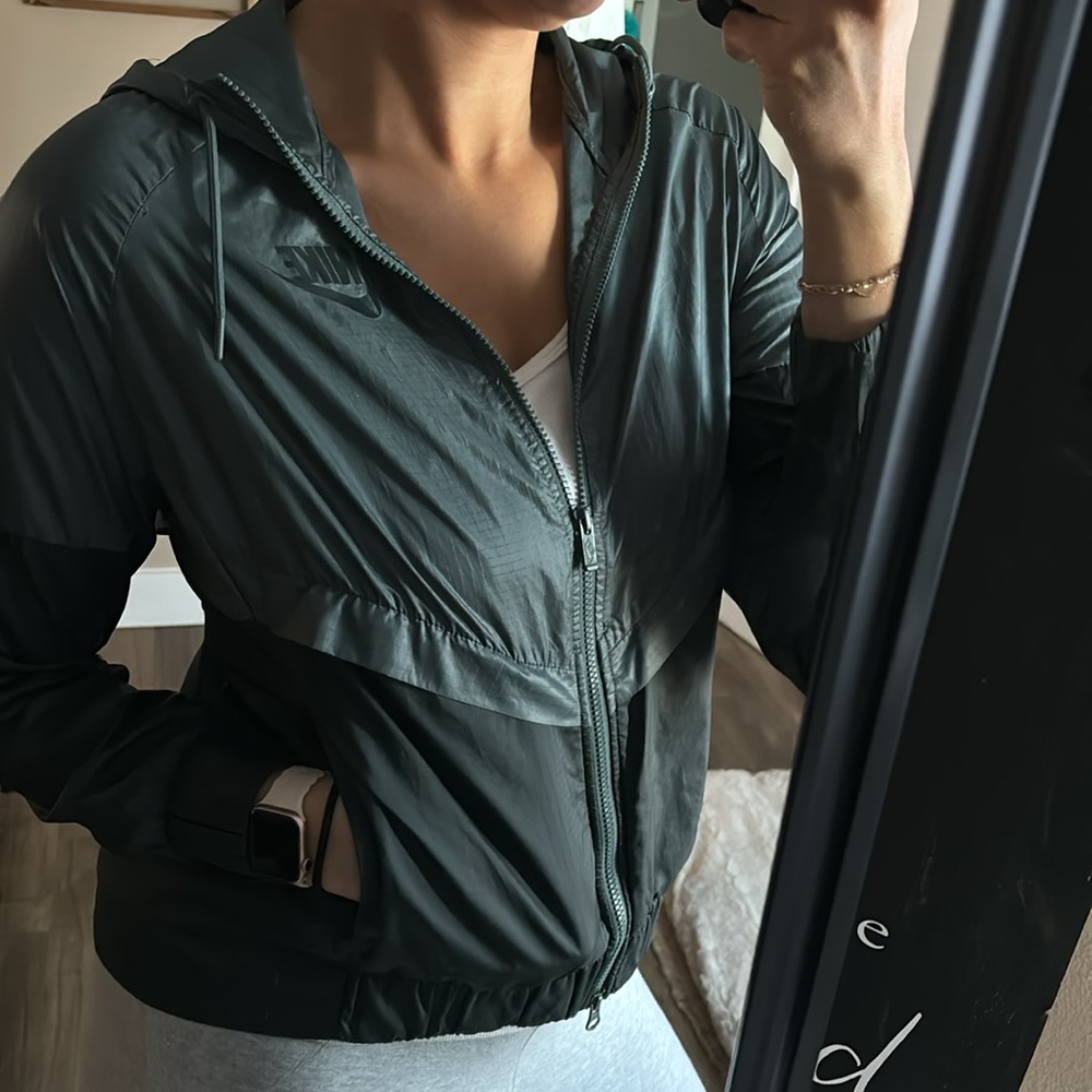 Nike Windbreaker Spring Jacket